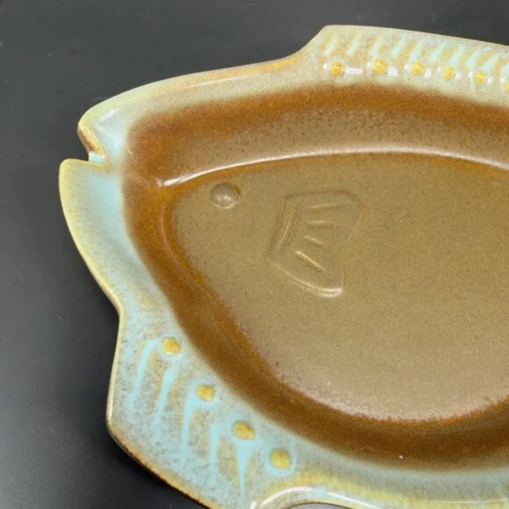 Vintage Hand Made Pottery Fish Shaped‎ Dish Bowl Container USA Pottery Stoneware